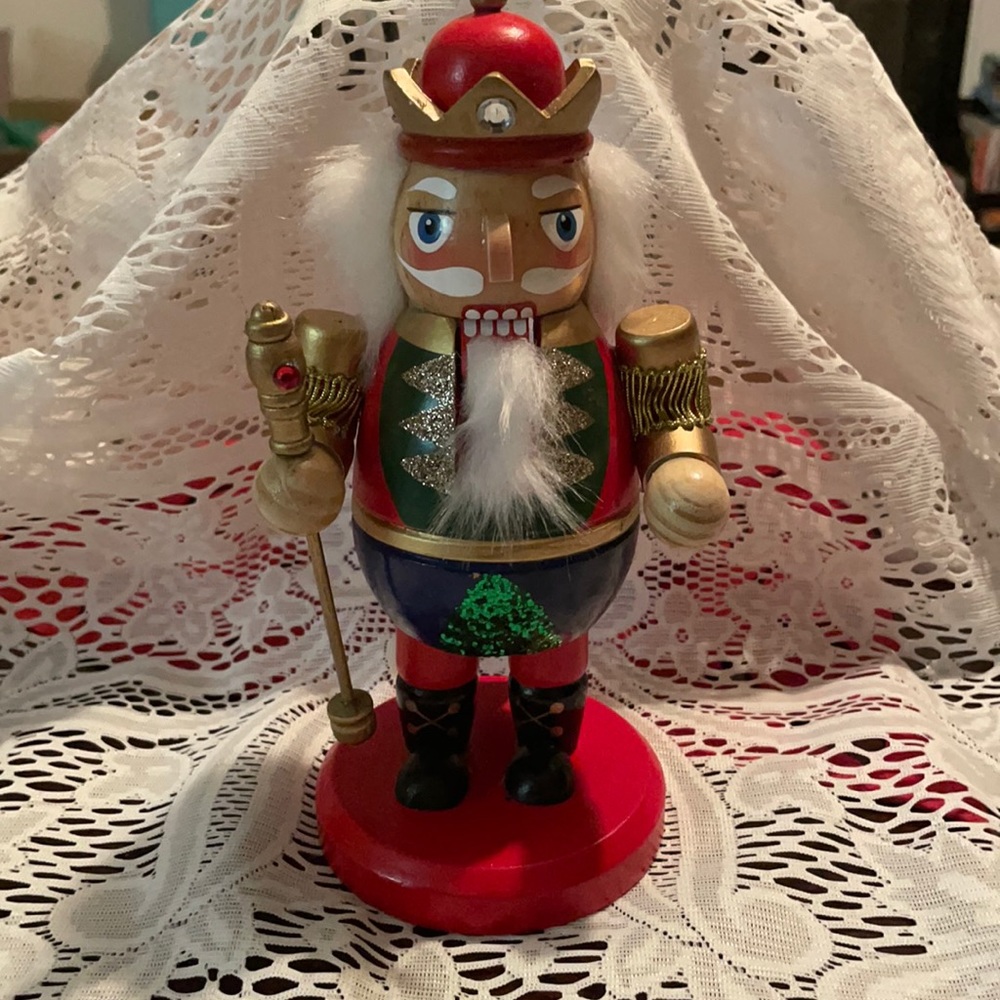 Kurt Adler Glitter NutCracker!